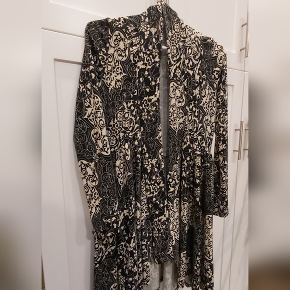 Pretty Young Thing duster/ sweater - Picture 9 of 10